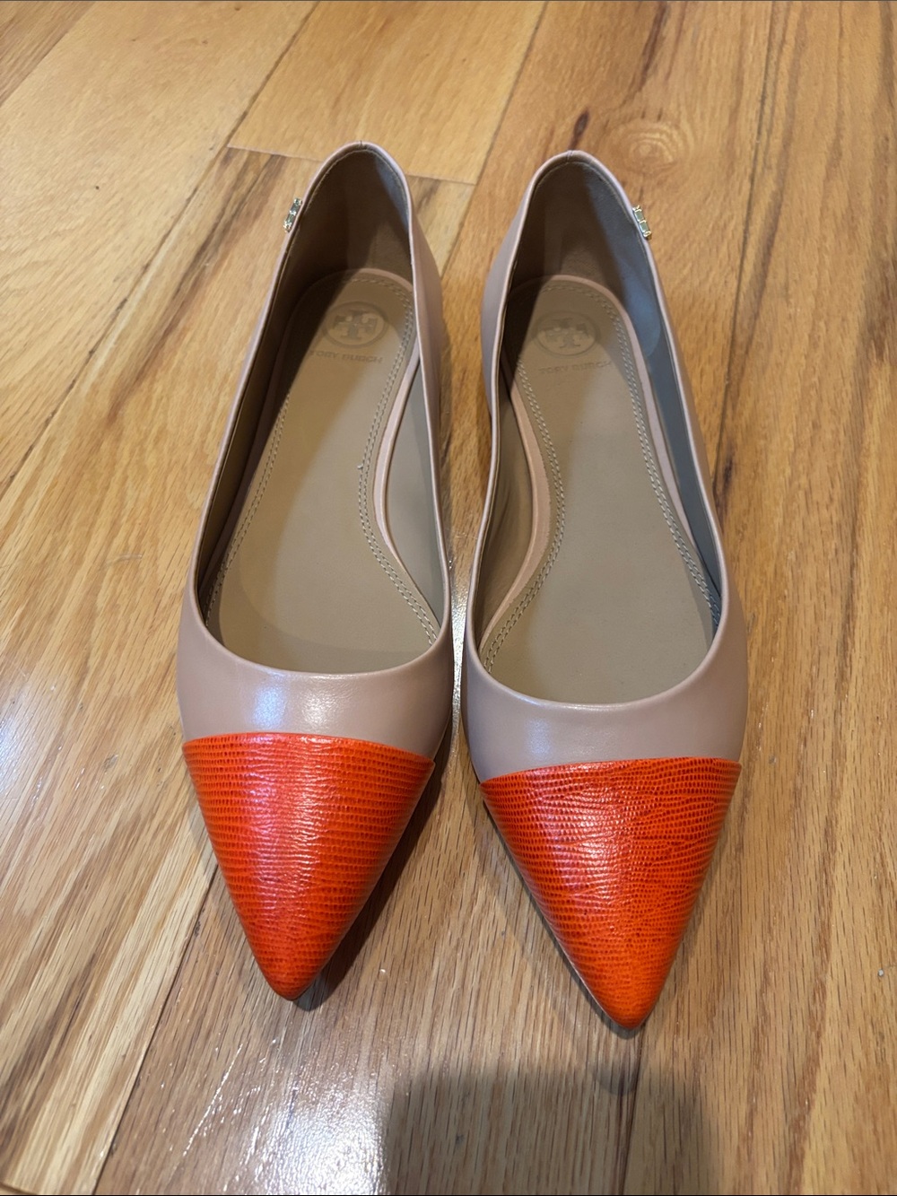 Tory Burch Penelope Embossed leather cap toe flat 9.5 - Picture 4 of 11